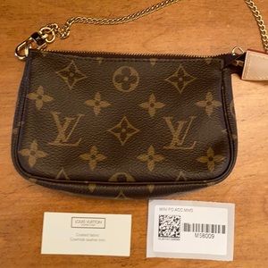 Louis Vuitton brand new mini pochette monogram